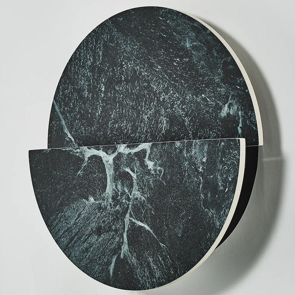 Бра в форме диска из керамогранита Eclipse of Celestial Bodies