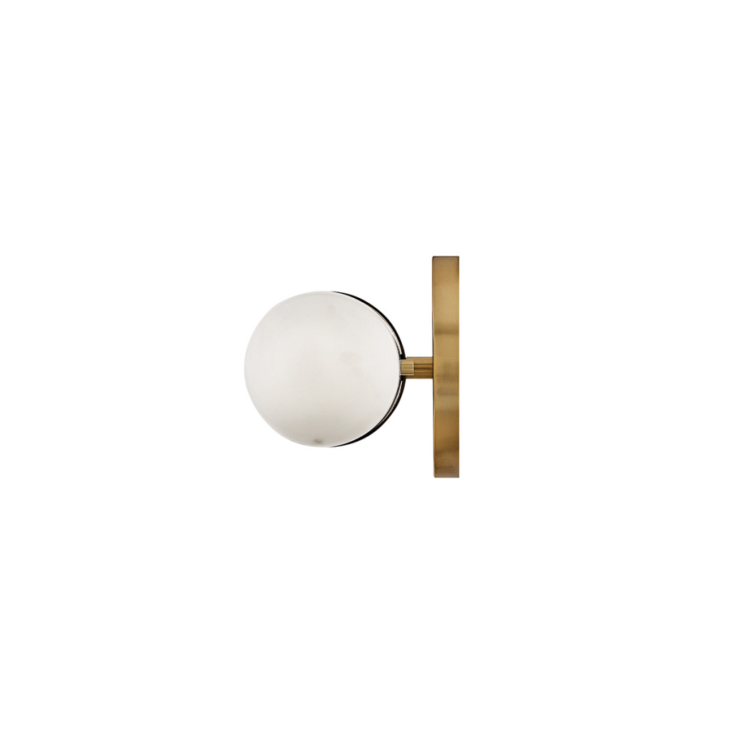 Бра для ванных комнат вертикальное с вытянутым плафоном из алебастра Hinkley