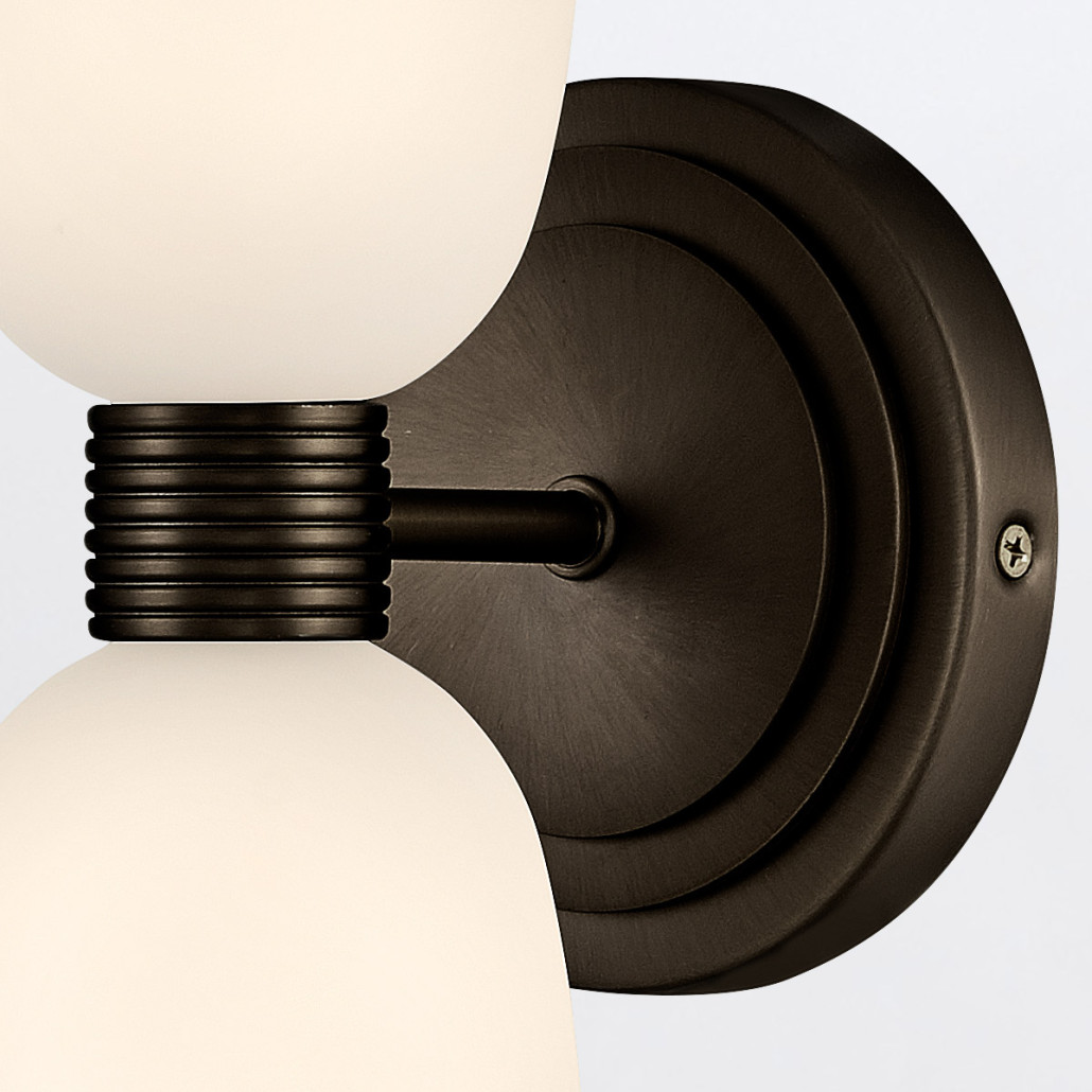 Бра для ванных комнат вертикальное с двумя матовыми белыми стеклянными плафонами Hinkley