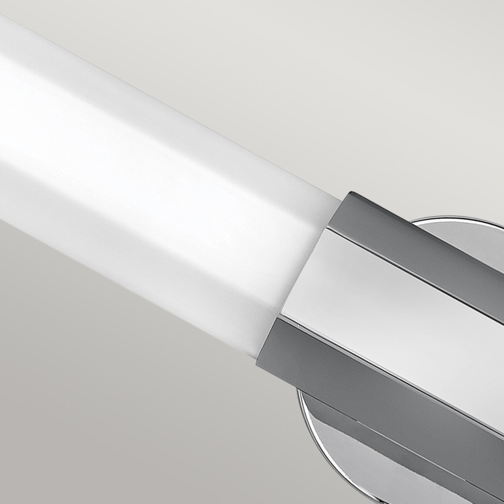 Бра для ванных комнат горизонтальное с длинным белым матовым плафоном в форме шестиугольника на круглом основании Hinkley