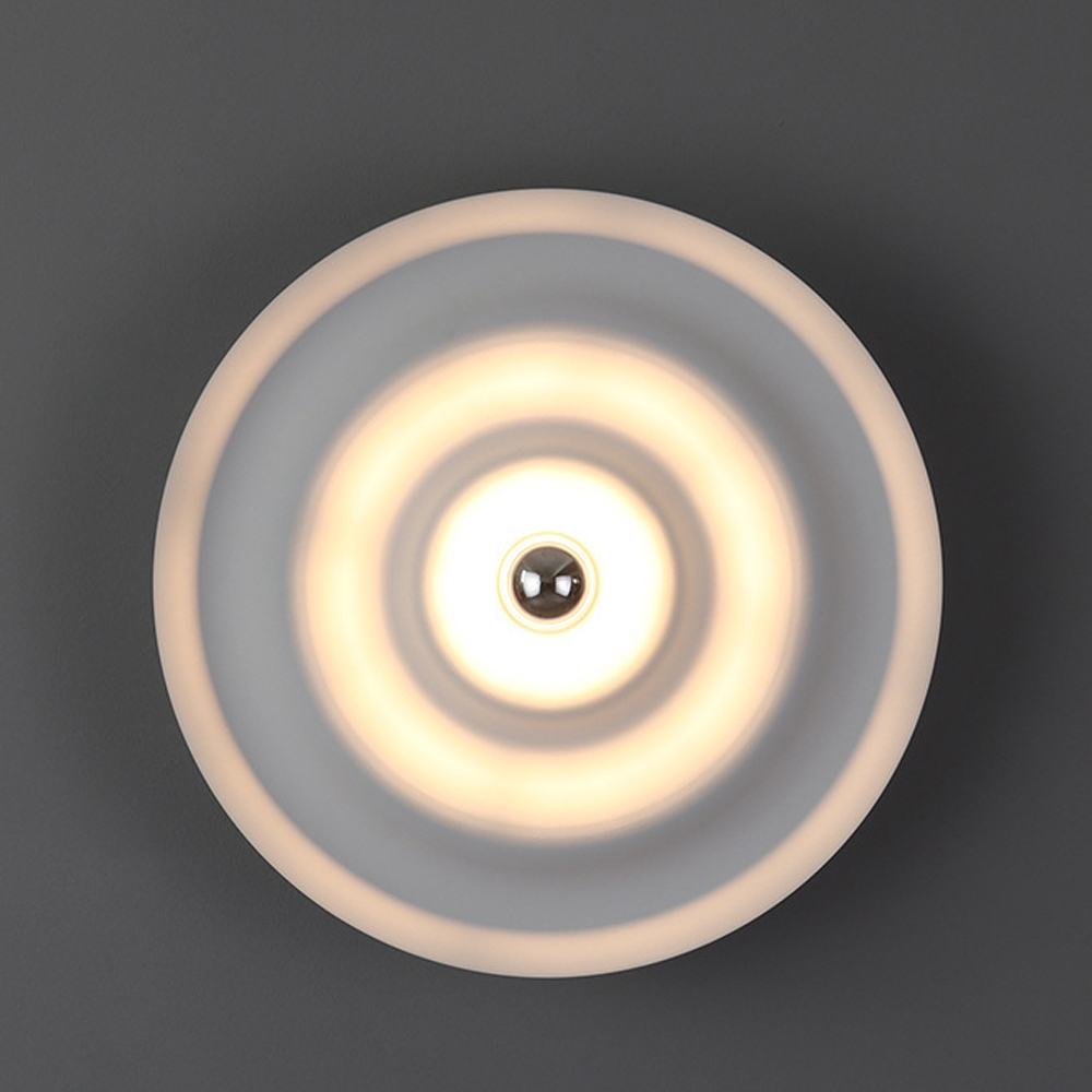 Бра круглое в минималистичном стиле Revelation