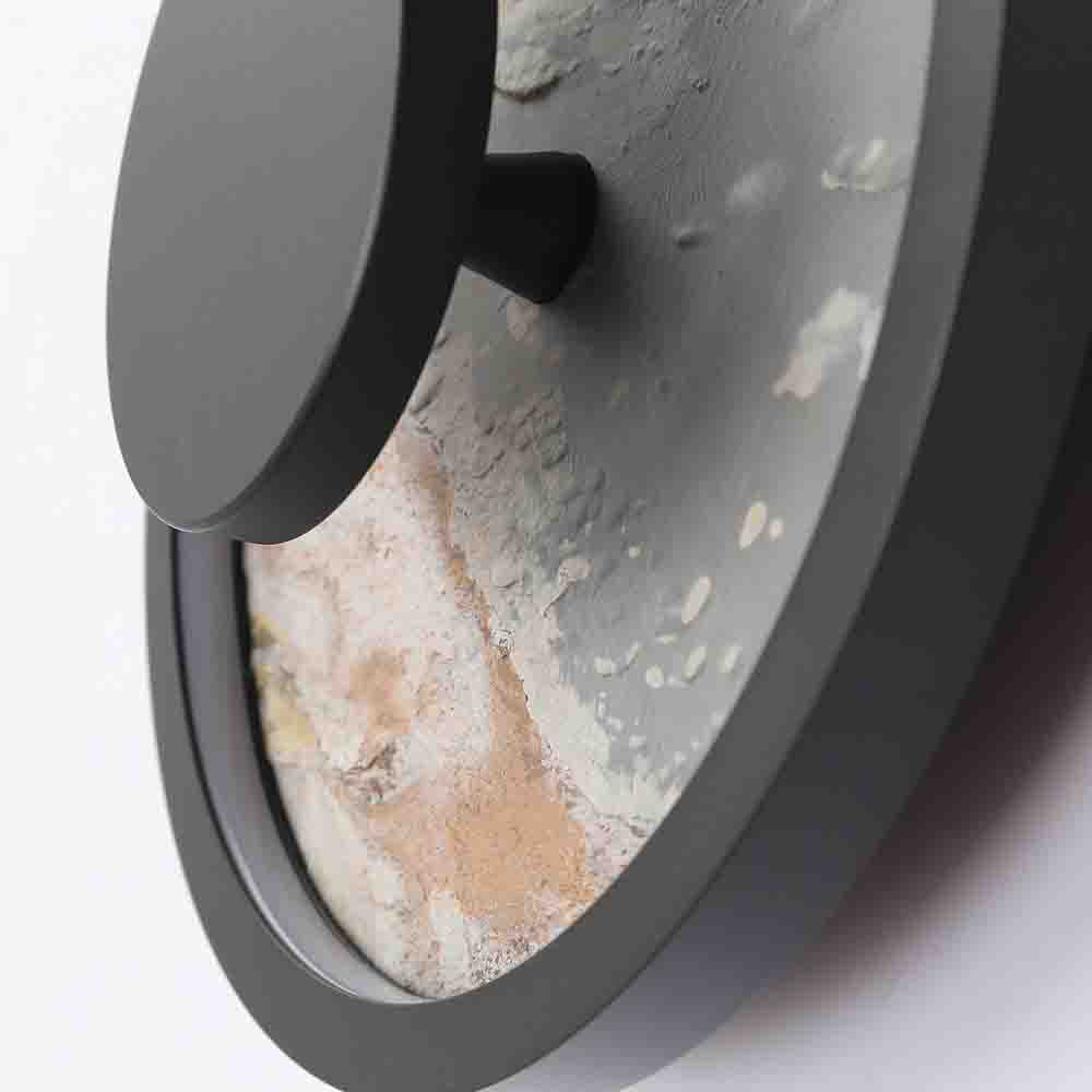 Бра круглое светодиодное с черной рамкой Stone Circle