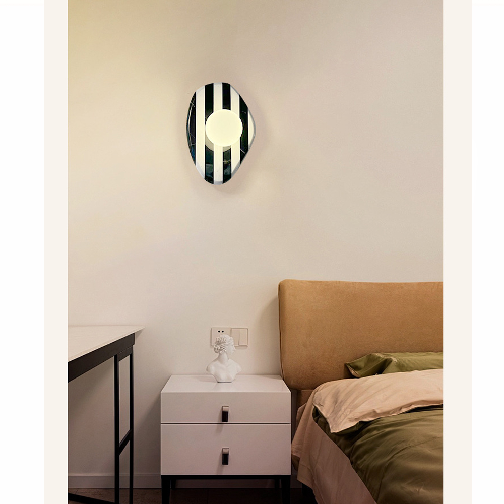 Бра полосатое из мрамора Shaw Marble Lighting