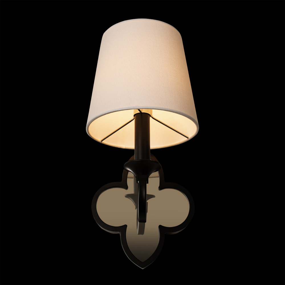 Бра с белым текстильным абажуром и фигурным основанием с зеркальной вставкой Vitorino