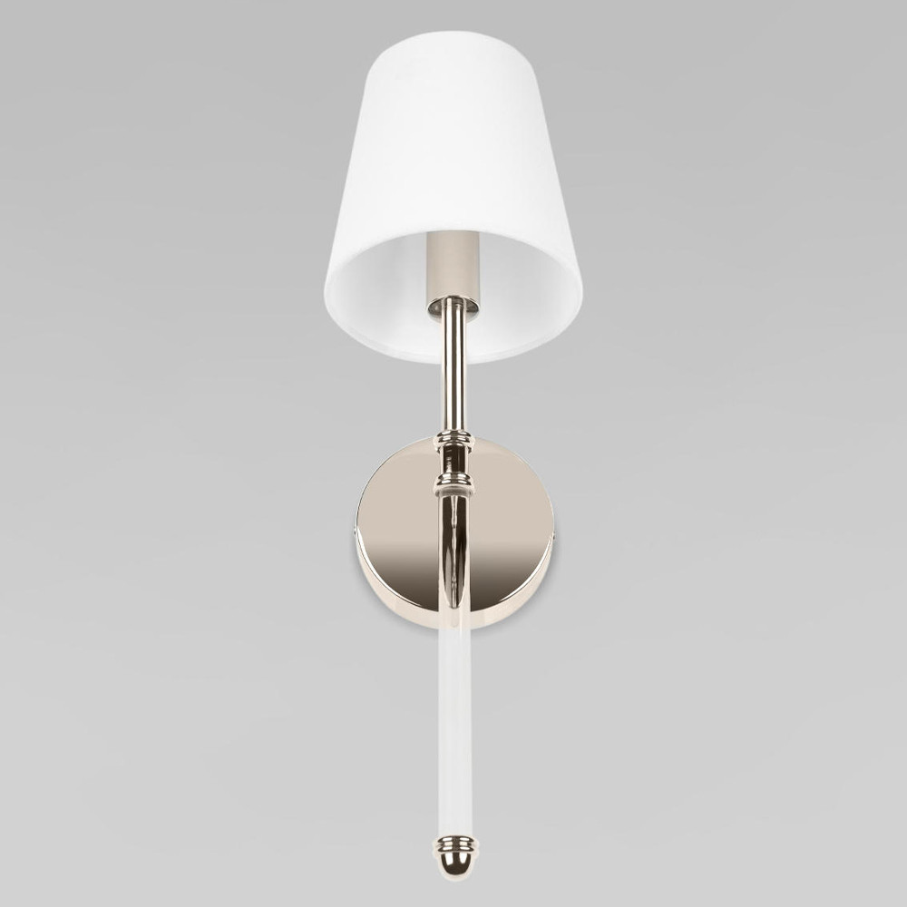 Бра с белым тканевым плафоном в форме конуса и металлическим основанием Nicoleta