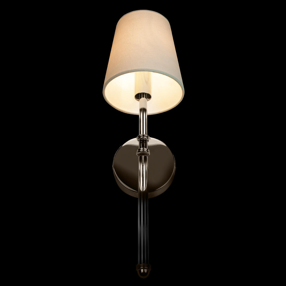 Бра с белым тканевым плафоном в форме конуса и металлическим основанием Nicoleta
