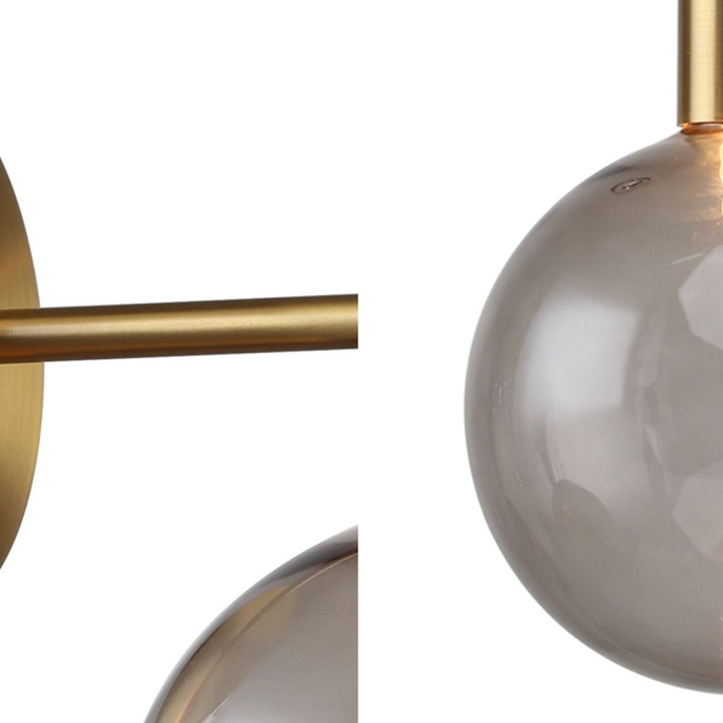 Бра с выдувным плафоном коньячного цвета Carmella Globe Brass