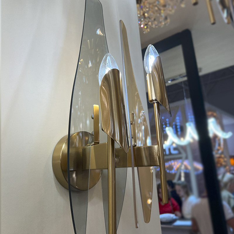 Бра с двумя плафонами дымчатого и янтарного цвета Vertical Glass