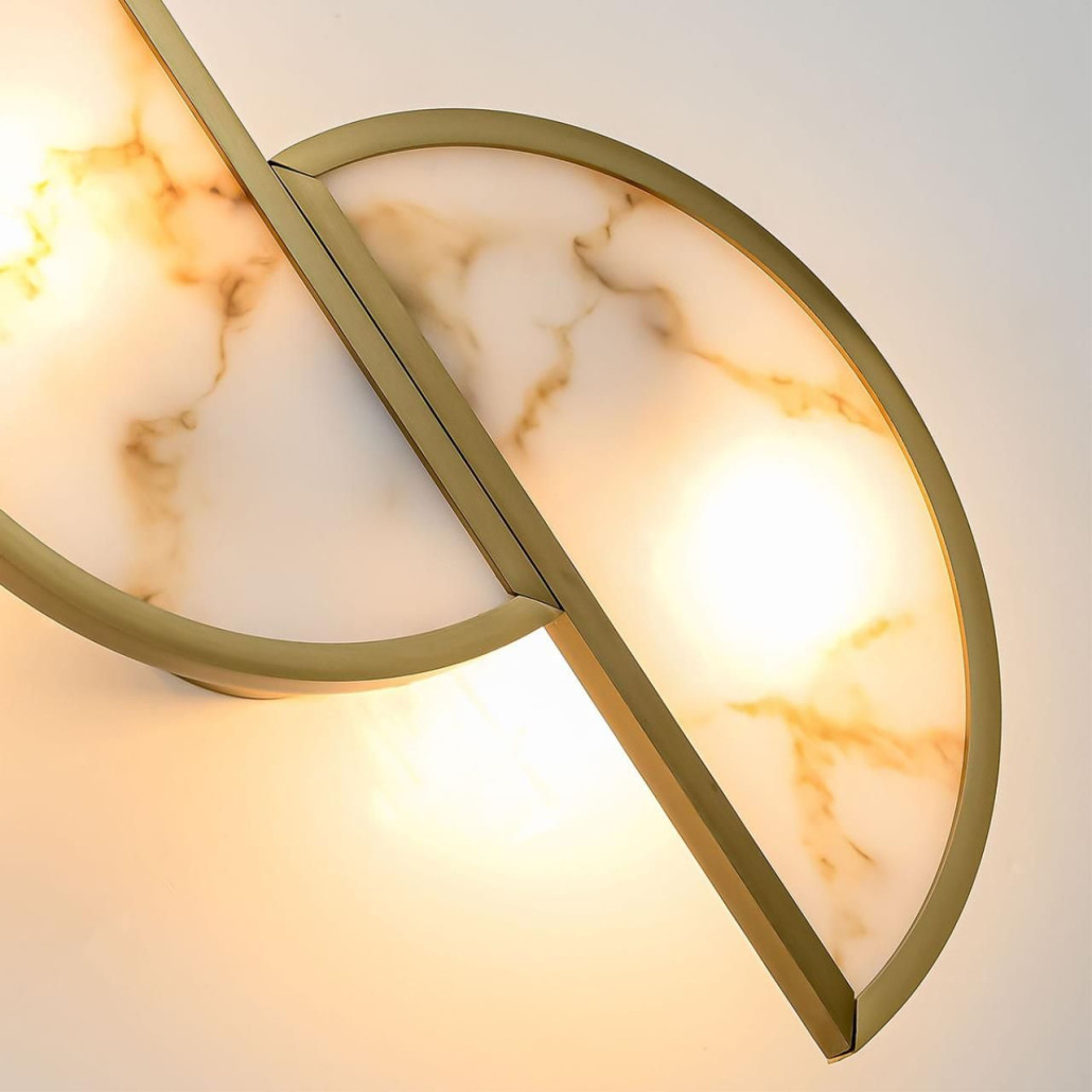 Бра с двумя полукруглыми плафонами из искусственного алебастра в бронзовой оправе Marbella
