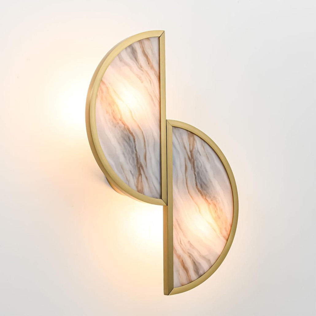 Бра с двумя полукруглыми плафонами из искусственного алебастра в бронзовой оправе Marbella