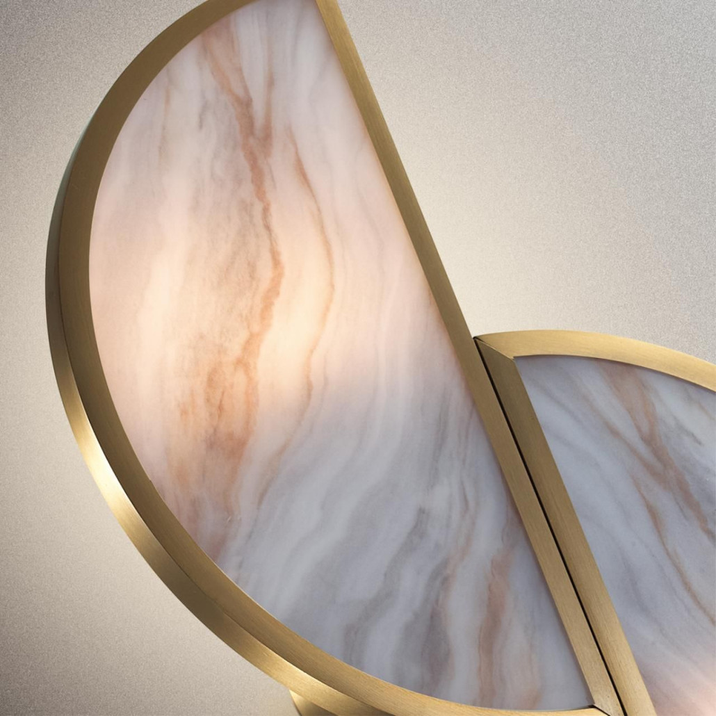 Бра с двумя полукруглыми плафонами из искусственного алебастра в бронзовой оправе Marbella