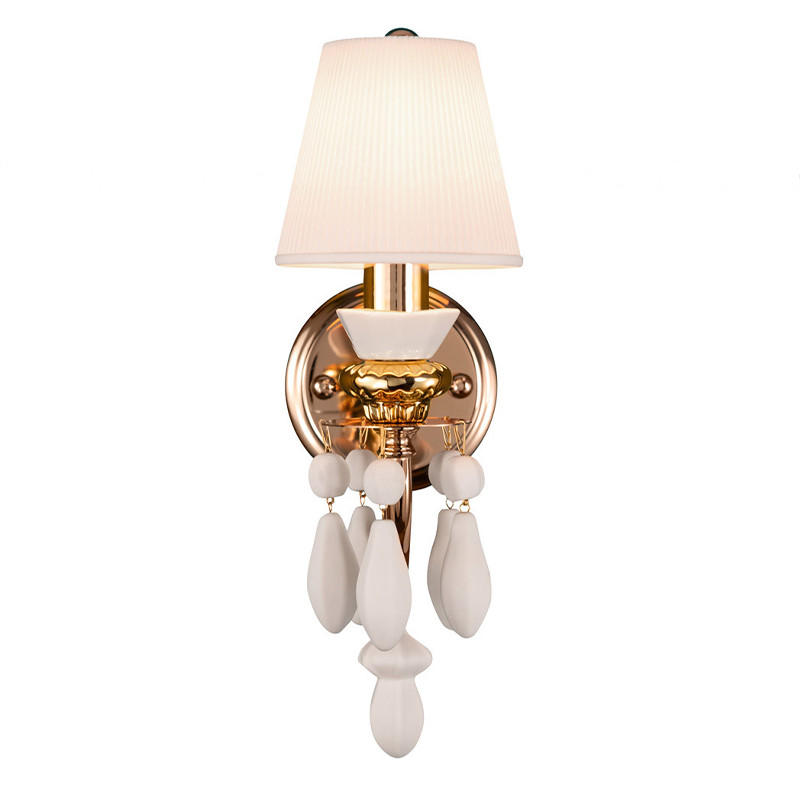 Бра с декором в виде белых подвесок круглой и овальной формы Annette Wall Lamp