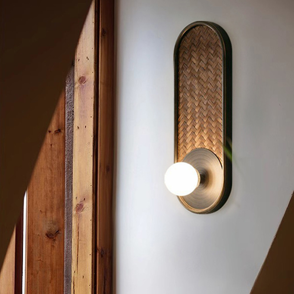 Бра с декором из плетеного бамбука Wicker Oval Lamp