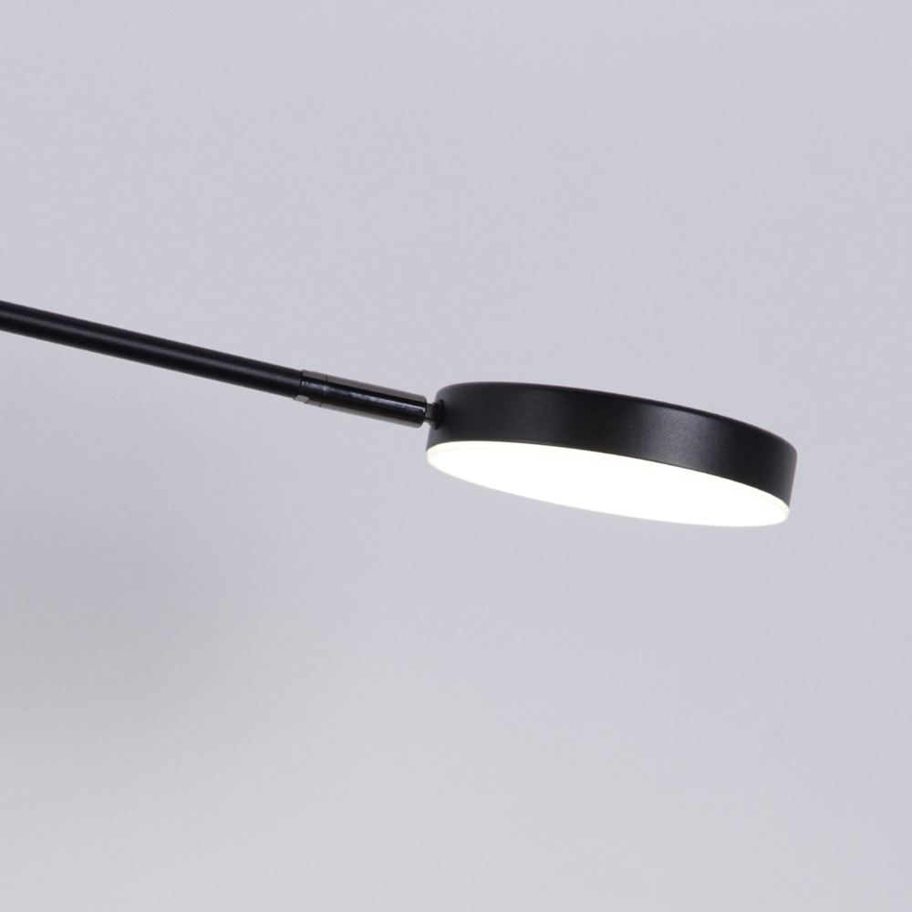 Бра с длинным чёрным металлическим каркасом Bendik Lighting