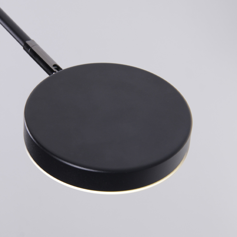 Бра с длинным чёрным металлическим каркасом Bendik Lighting