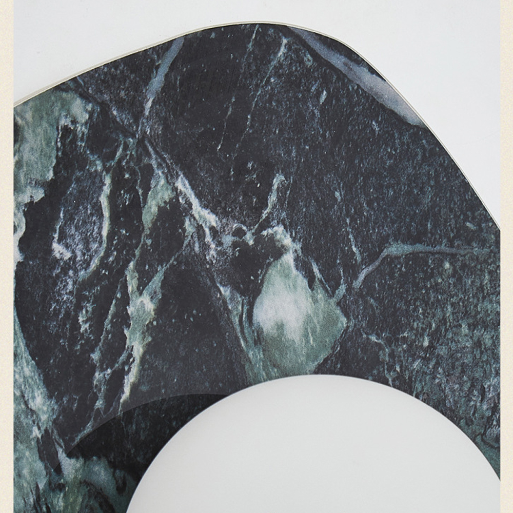 Бра с каменным основанием и плафоном из стекла в форме шара Shaw Marble Lighting