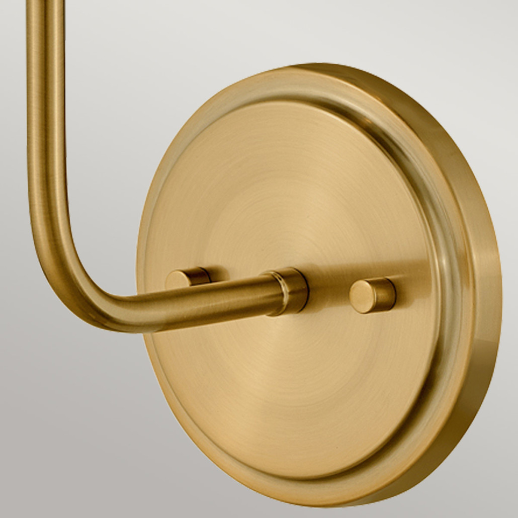 Бра с конусным плафоном и латунной фурнитурой с цепочкой для включения Hinkley