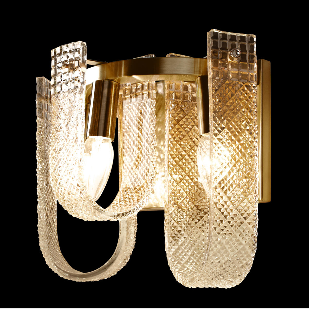 Бра с металлическим основанием золотого цвета и хрустальными подвесками Textured Glass