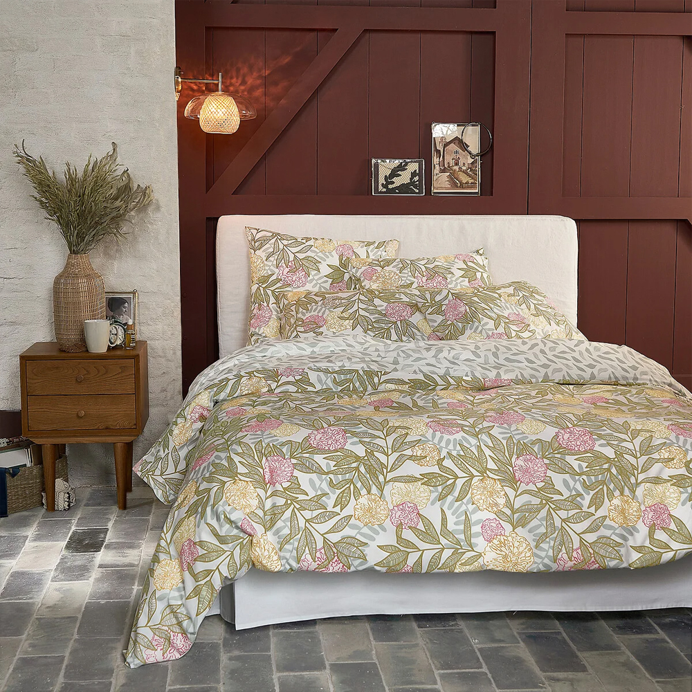 Бра с плафоном из плетенного бамбука Corzine