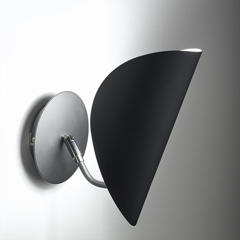 Бра с поворотным плафоном Aracea Black Wall Lamp