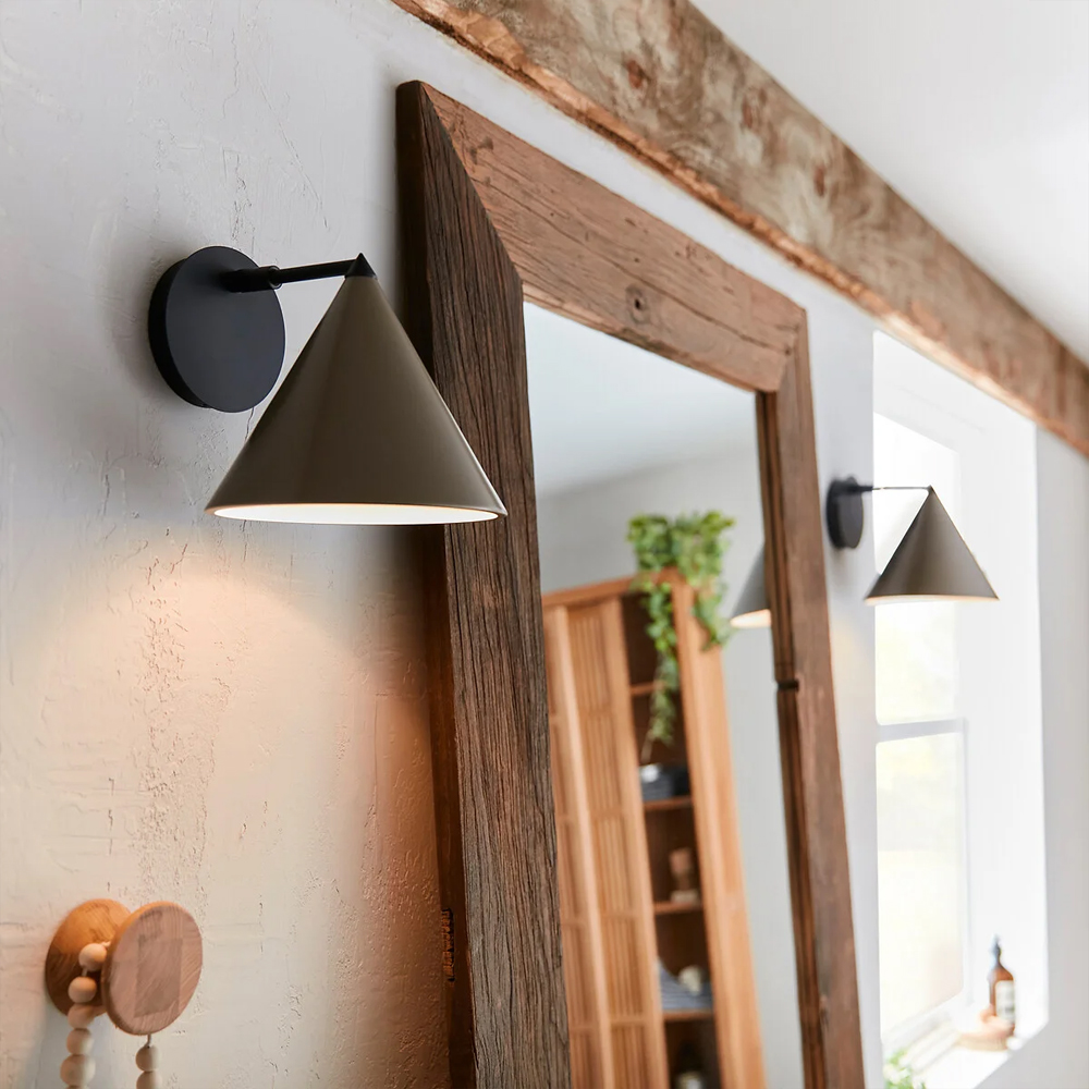 Бра с поворотным плафоном Cone