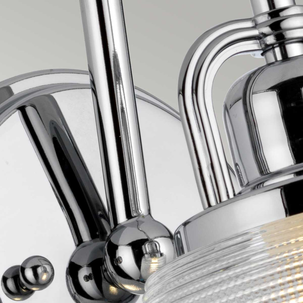 Бра с прозрачным рифленым плафоном в форме колокола Quoizel