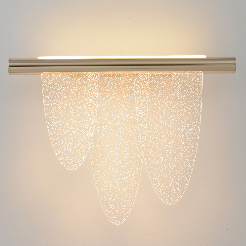 Бра с тремя элементами в форме лепестков и металлическим основанием DALI Tonin Casa