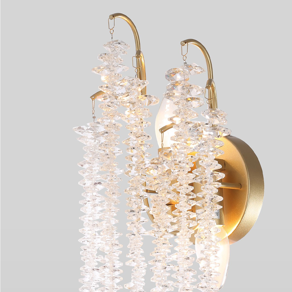 Бра с хрустальными прозрачными подвесками и круглым основанием золотого цвета FAIRYTREE Light