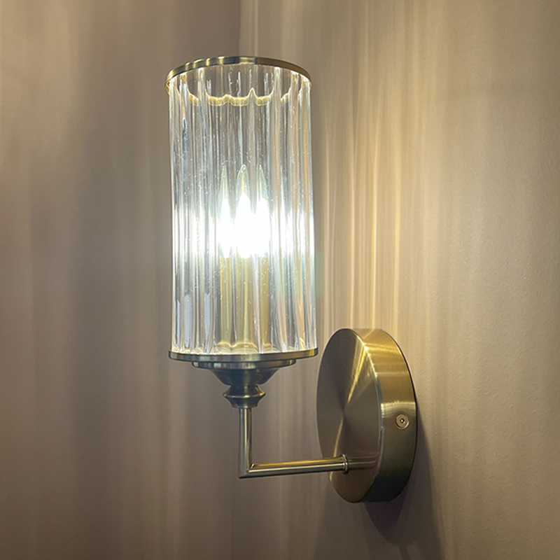 Бра с цилиндрическим рифленым стеклянным плафоном Jeanette