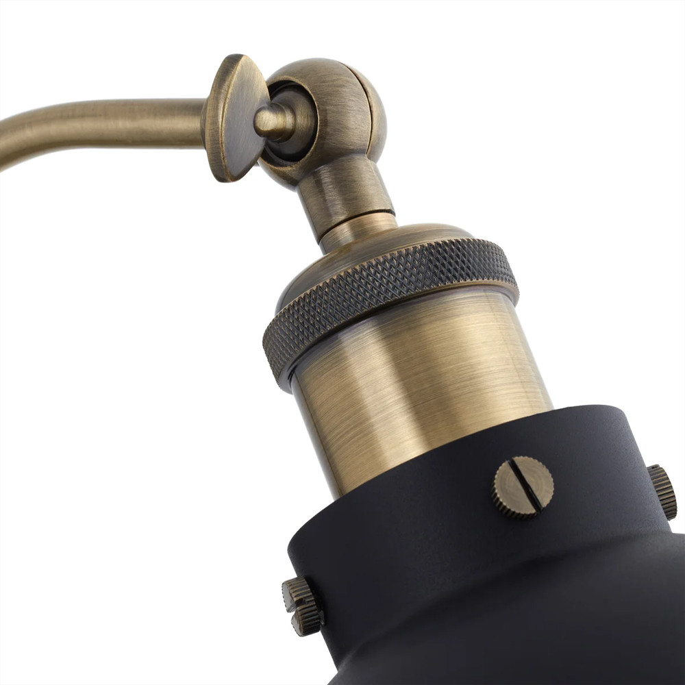 Бра с черным плафоном из металла Roomsy