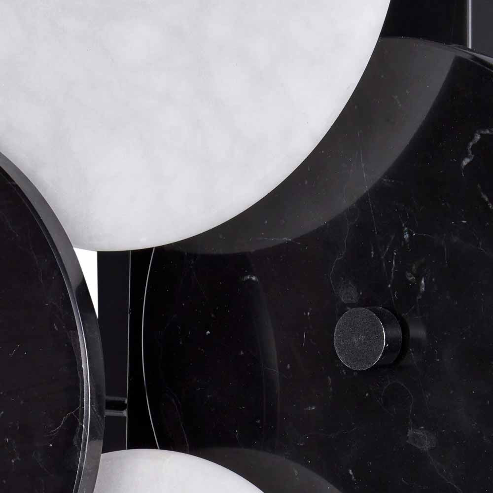 Бра светодиодное из черно-белых дисков Contrast Sample