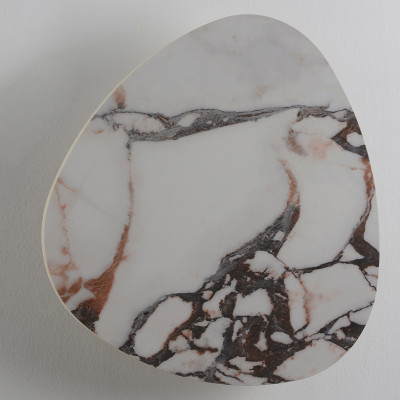 Бра треугольной формы бело-коричневый мрамор Длина 47 см Ginger & Jagger