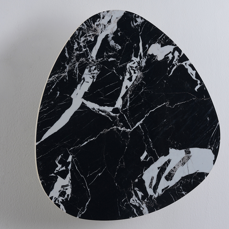 Бра треугольной формы из искусственного мрамора черного цвета Длина 47 см Ginger & Jagger