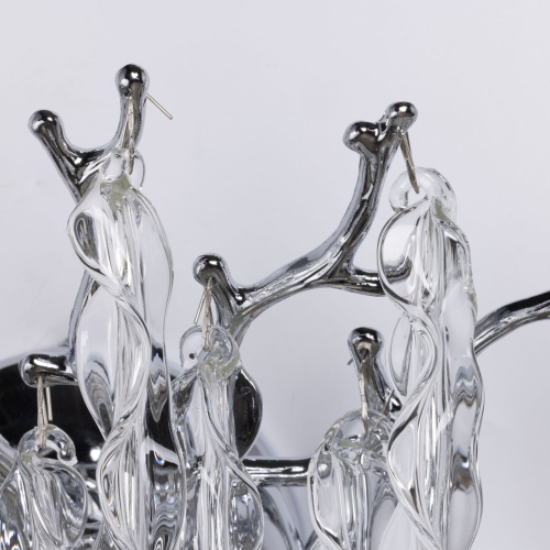 Бра цвета хром с ветвями и прозрачными стеклянными подвесками в виде вытянутых спиральных капель Droplet Chandelier