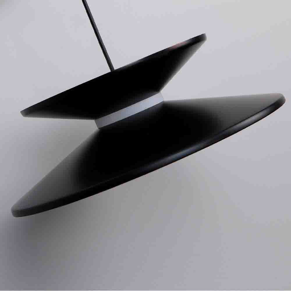 Бра черного цвета с двойным абажуром в форме конусов Obsidian Touch