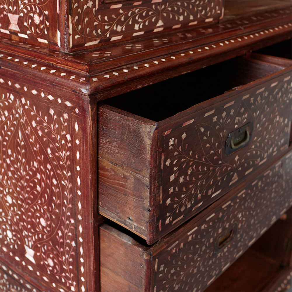 Буфет из массива тика инкрустированный костью Wooden Bone Inlay Mirror Cupboard