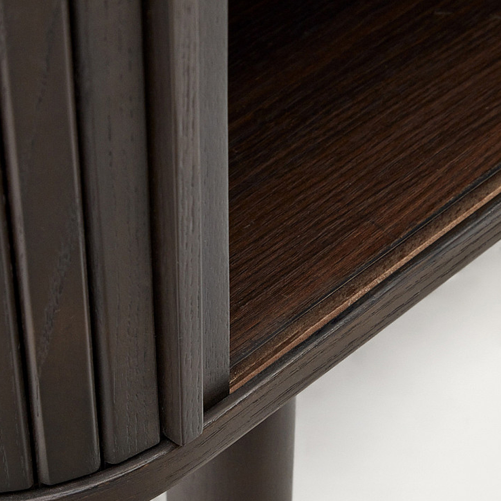 Буфет тёмно-коричневого цвета из ясеневого шпона с 2-мя раздвижными дверями Toinette