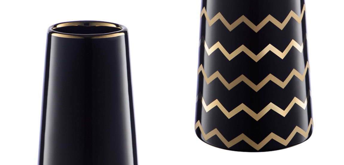 Ваза Black Chevron Gold Vase