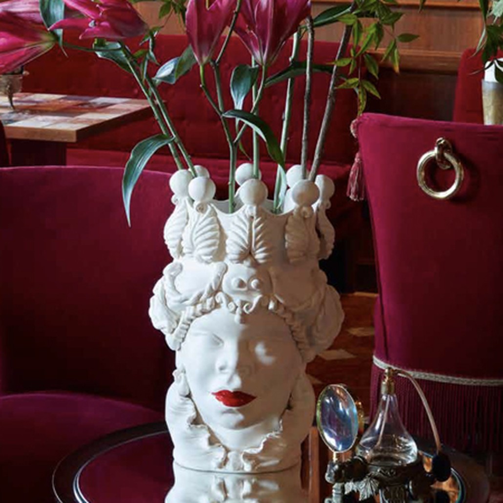 Ваза VASE MORO LADY LIPSTICK