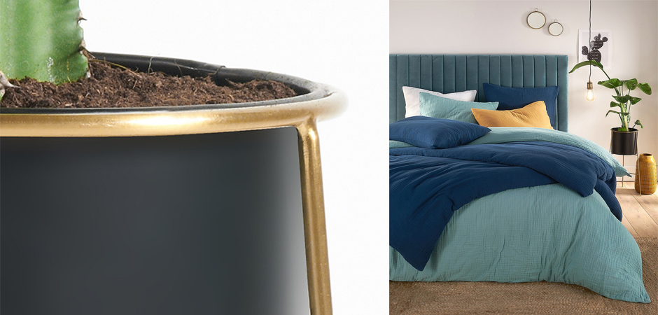 Ваза Vase On A Metal Stand