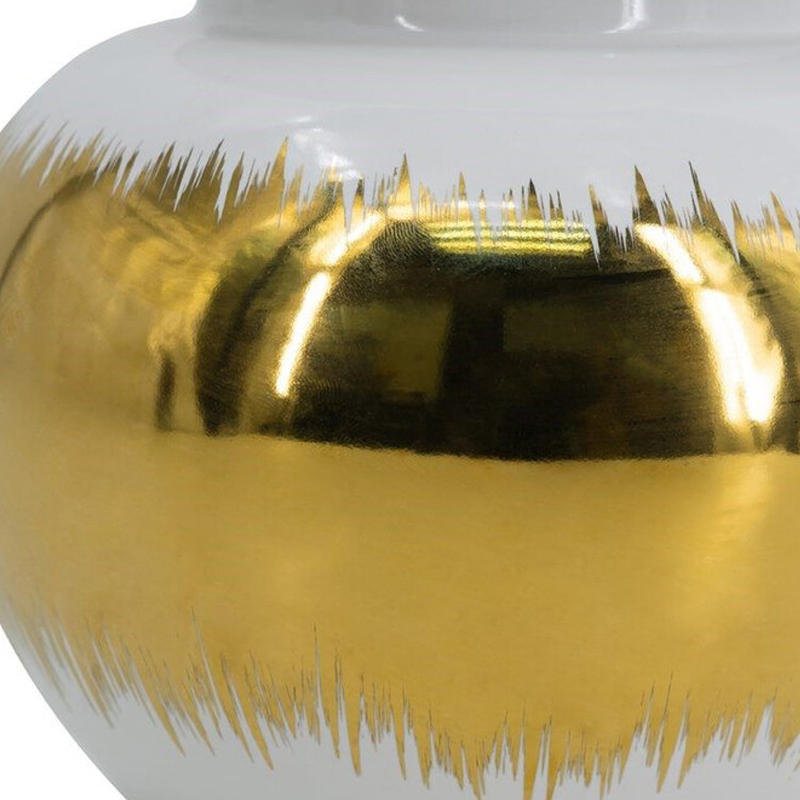 Ваза белая с крышкой и золотистыми фрагментами 24 см Chinoiserie Ceramics