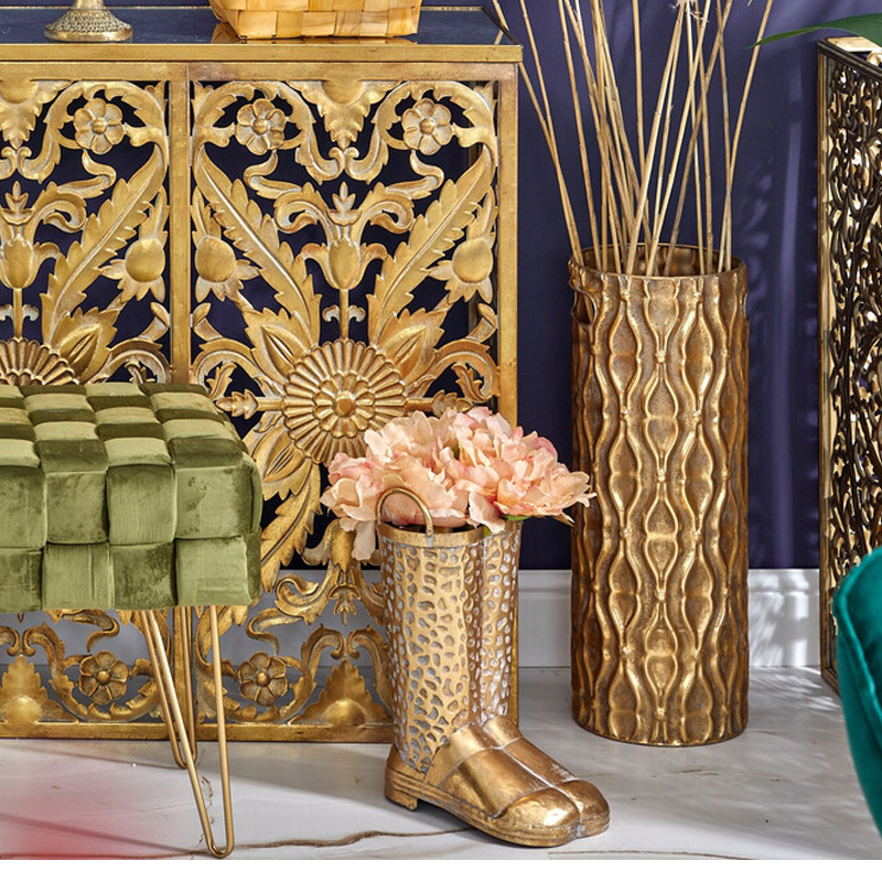 Ваза в форме сапог с рельефной текстурой и ручками Vase Boot