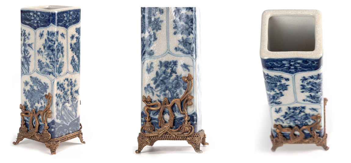 Ваза высокая с орнаментом White Ornament Vases