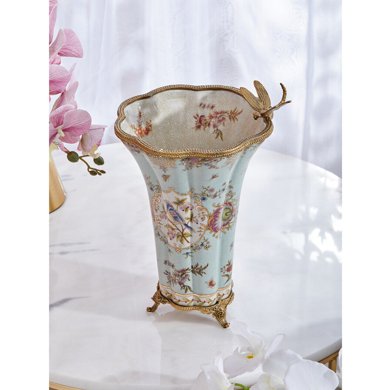 Ваза голубого цвета из фарфора с цветочным рисунком и бронзовой стрекозой Blue Garden
