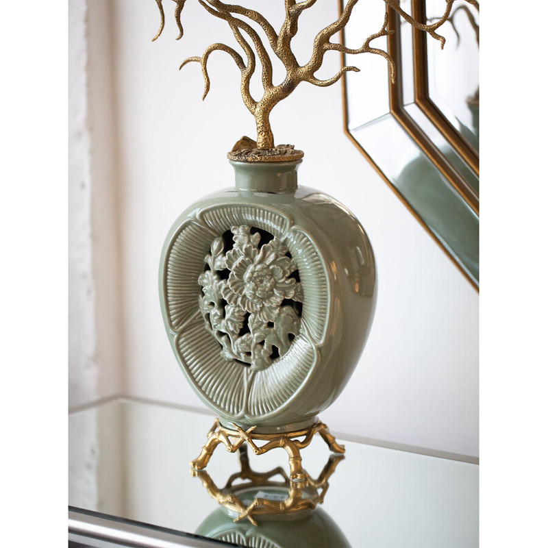 Ваза зеленая с бронзовыми ветвями и фарфоровыми рыбками Eden Garden