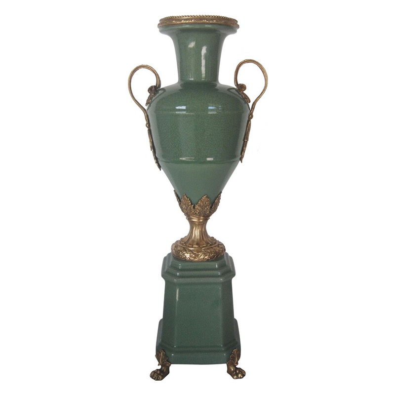Ваза зеленого цвета из фарфора на высокой подставке с бронзовыми ручками Eden Garden porcelain and bronze