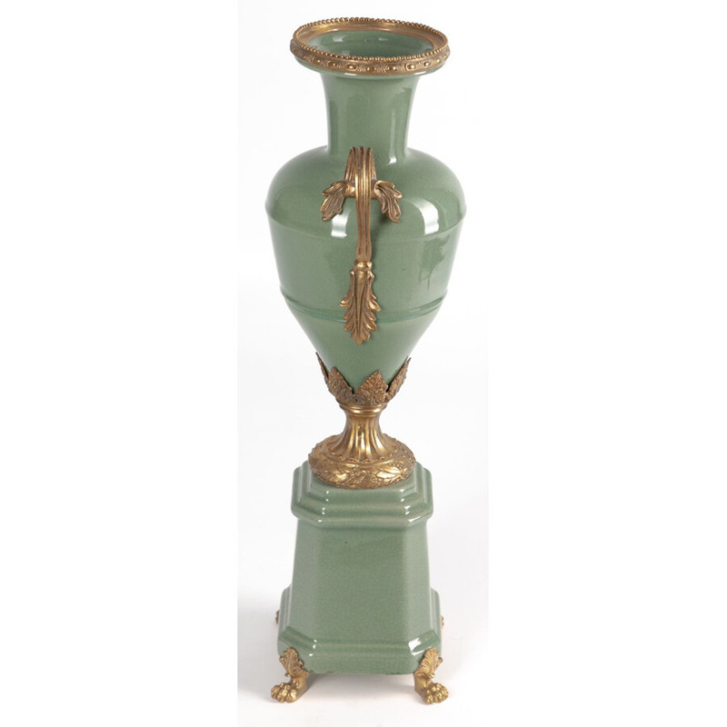 Ваза зеленого цвета из фарфора на высокой подставке с бронзовыми ручками Eden Garden porcelain and bronze