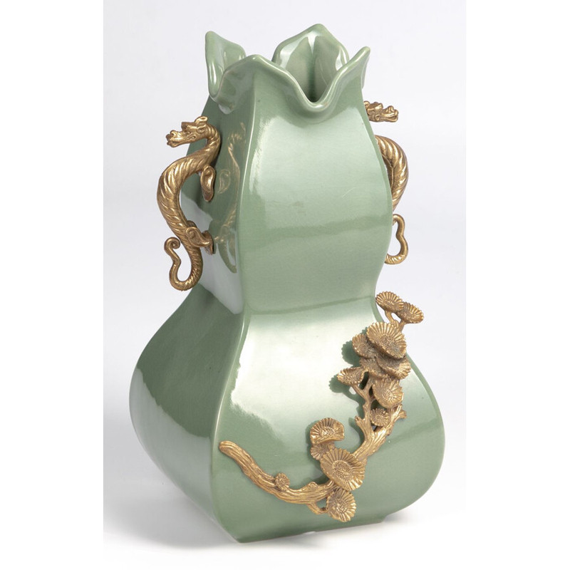 Ваза зеленого цвета из фарфора с бронзовыми ручками в виде драконов и рельефным цветочным декором Eden Garden porcelain and bronze