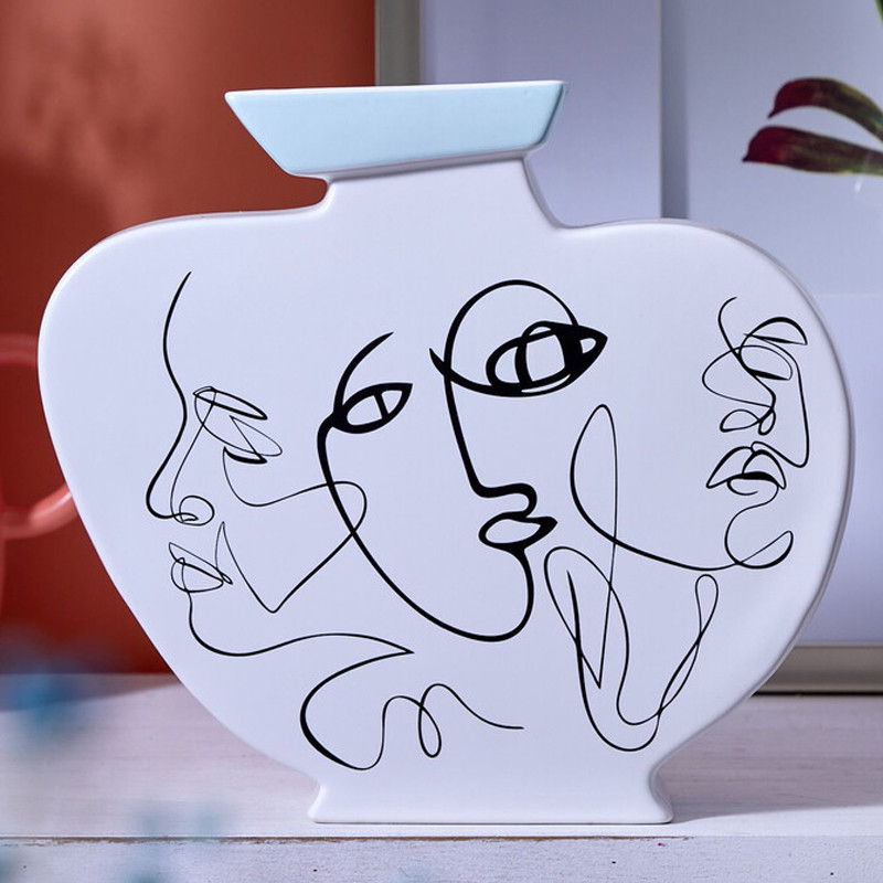 Ваза плоская белая с абстрактными черными линиями в форме лиц Faces of Imagination