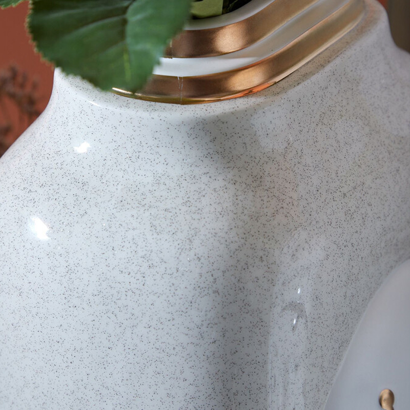 Ваза с золотисто-белыми фрагментами Faces of Imagination